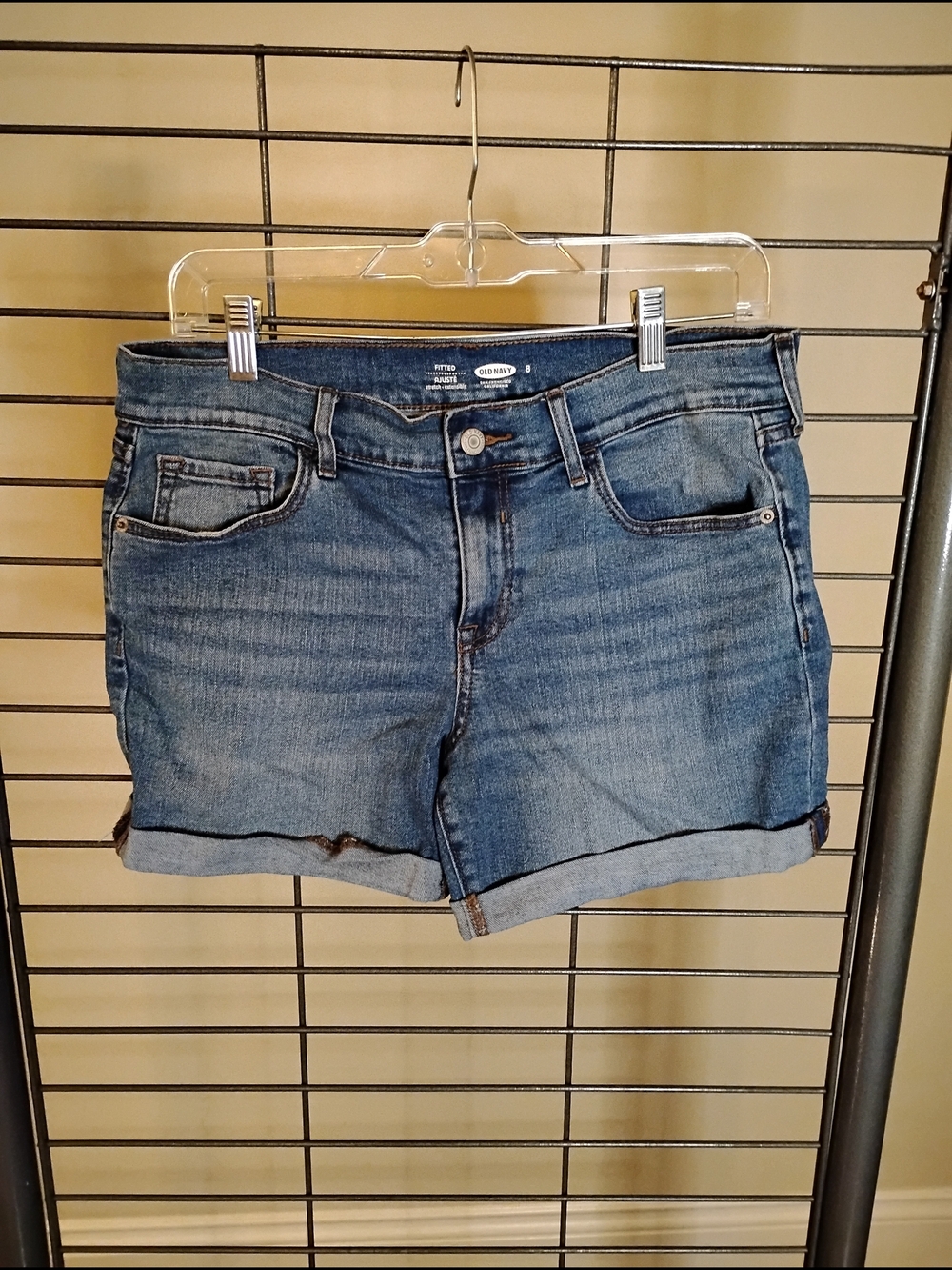 Old Navy Medium Blue Rolled-Hem Denim Shorts Size 8